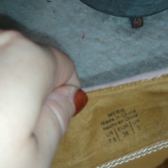 Crown Vintage Womens 7.5 Blush Ruffle Faux Suede Slip On Merie Flat Sneakers - Picture 14 of 15